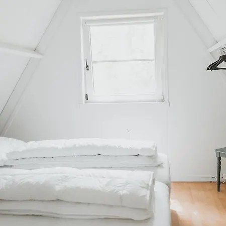 Vakantiehuis Boshuisje Rekem - 3 Bedrooms *